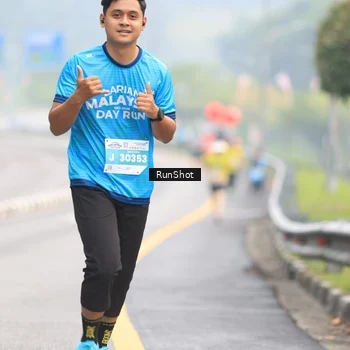 Runner Photo 7025006