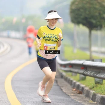 Runner Photo 7025017