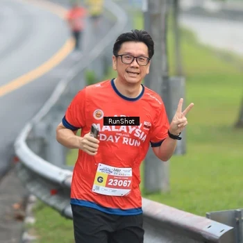 Runner Photo 7025021