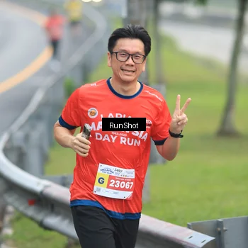 Runner Photo 7025032