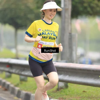 Runner Photo 7025035