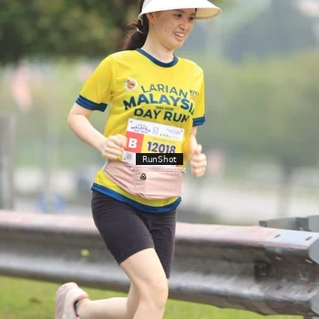 Runner Photo 7025038