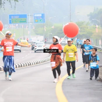 Runner Photo 7025061