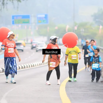 Runner Photo 7025069