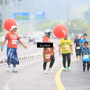Runner Photo 7025070