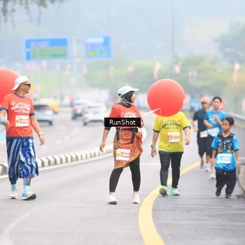 Runner Photo 7025072