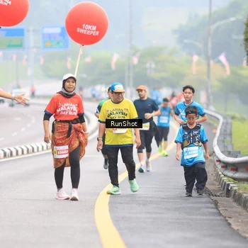 Runner Photo 7025080