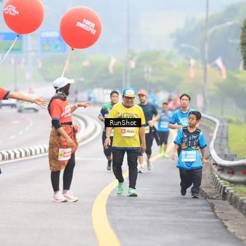Runner Photo 7025085