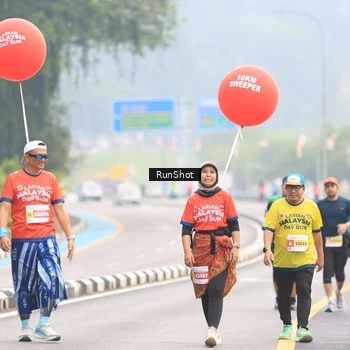 Runner Photo 7025087