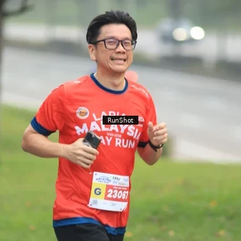 Runner Photo 7025094