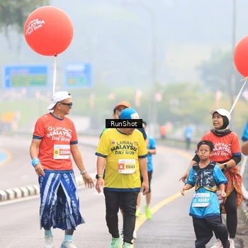 Runner Photo 7025107