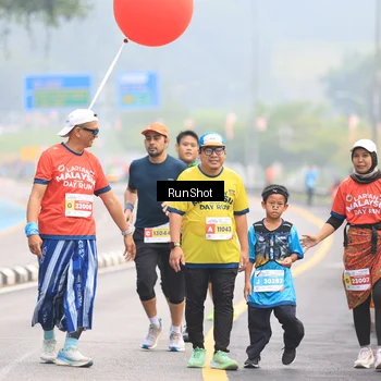 Runner Photo 7025110