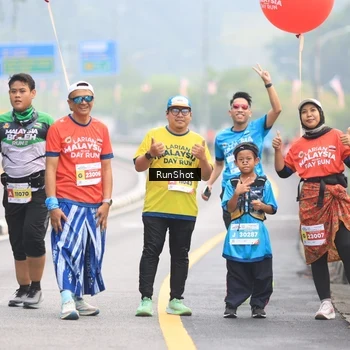 Runner Photo 7025122