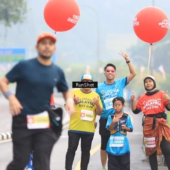 Runner Photo 7025133