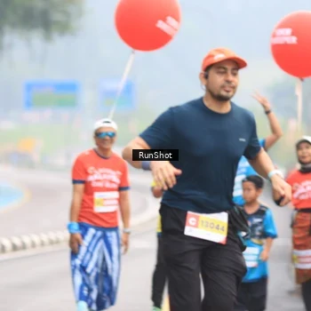Runner Photo 7025135