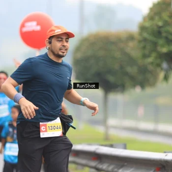 Runner Photo 7025137