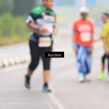 Runner Photo 7025146