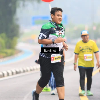 Runner Photo 7025149