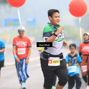 Runner Photo 7025152