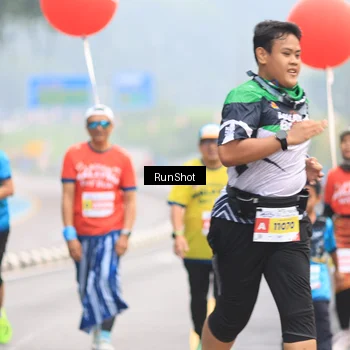 Runner Photo 7025154