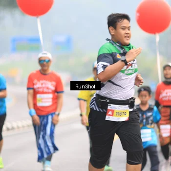 Runner Photo 7025157