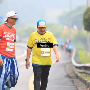 Runner Photo 7025191