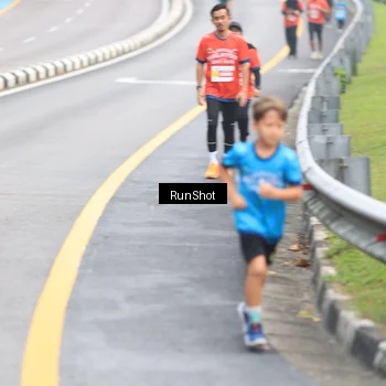 Runner Photo 7025203