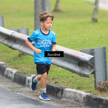 Runner Photo 7025208