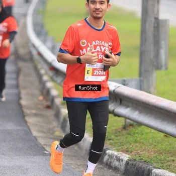 Runner Photo 7025229