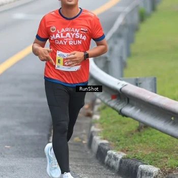Runner Photo 7025255