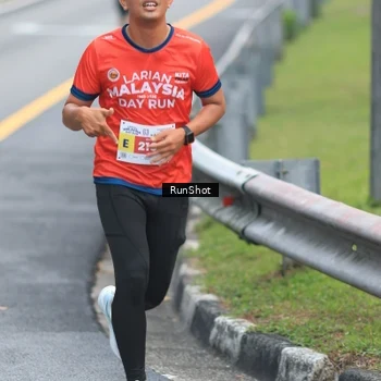 Runner Photo 7025269