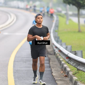 Runner Photo 7025301