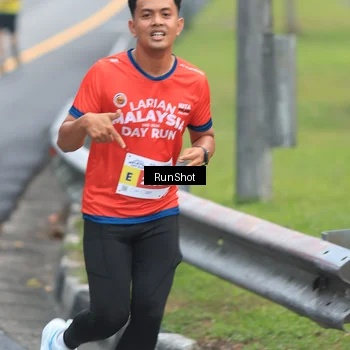 Runner Photo 7025306