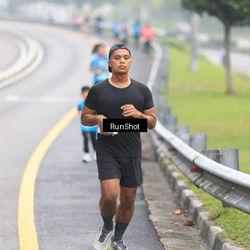Runner Photo 7025307