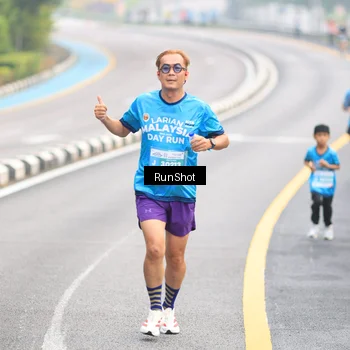 Runner Photo 7025313