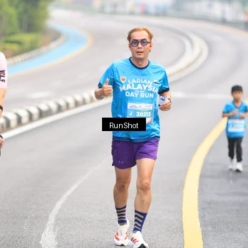 Runner Photo 7025316