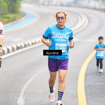 Runner Photo 7025318