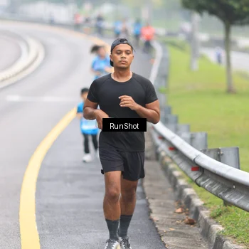 Runner Photo 7025320