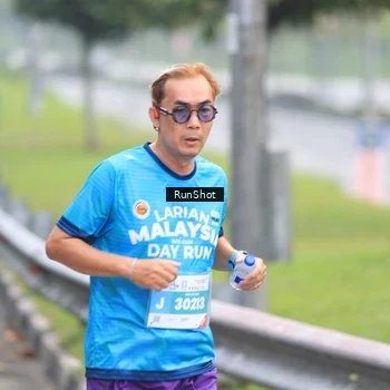 Runner Photo 7025336