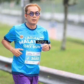 Runner Photo 7025343