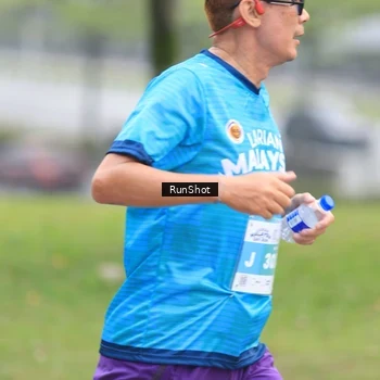Runner Photo 7025352