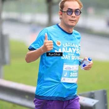 Runner Photo 7025353