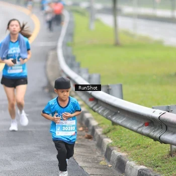 Runner Photo 7025372