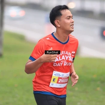 Runner Photo 7025377