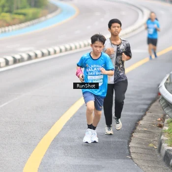 Runner Photo 7025387