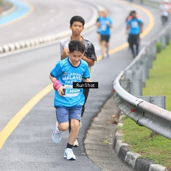 Runner Photo 7025389