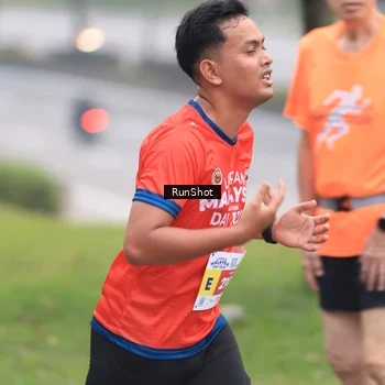 Runner Photo 7025390