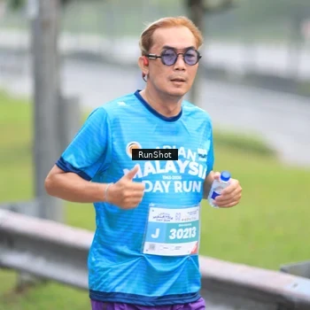Runner Photo 7025394