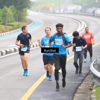 Runner Photo 7025408