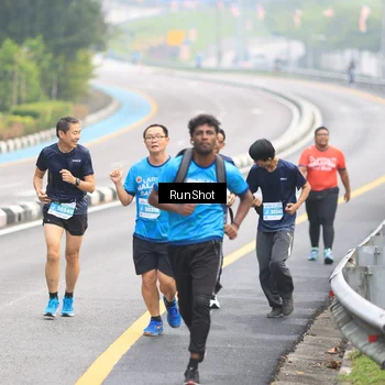 Runner Photo 7025421